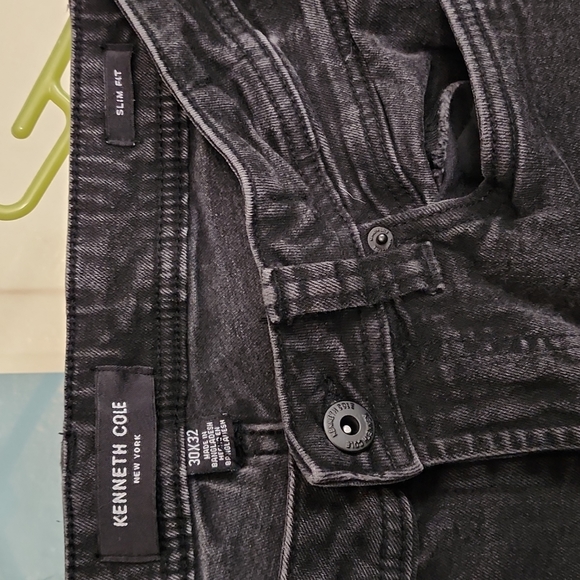 Kenneth Cole Slim Fit jeans - Picture 2 of 3